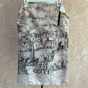 Gucci dust bag cover castle soldiers large NEW